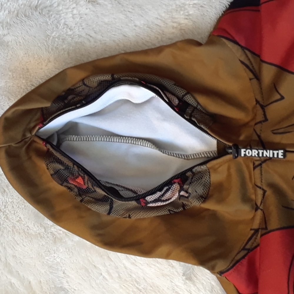 Fortnite Sweater - Picture 7 of 11